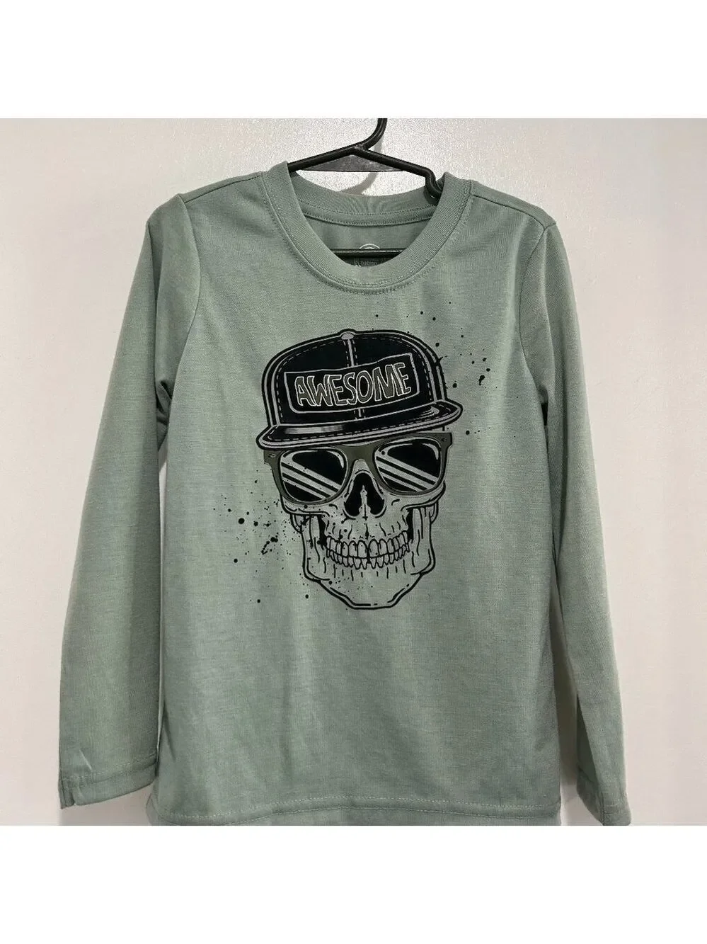 5 for $10 Boy's Wonder Nation Long sleeved graphic shirt Size XS (4-5)